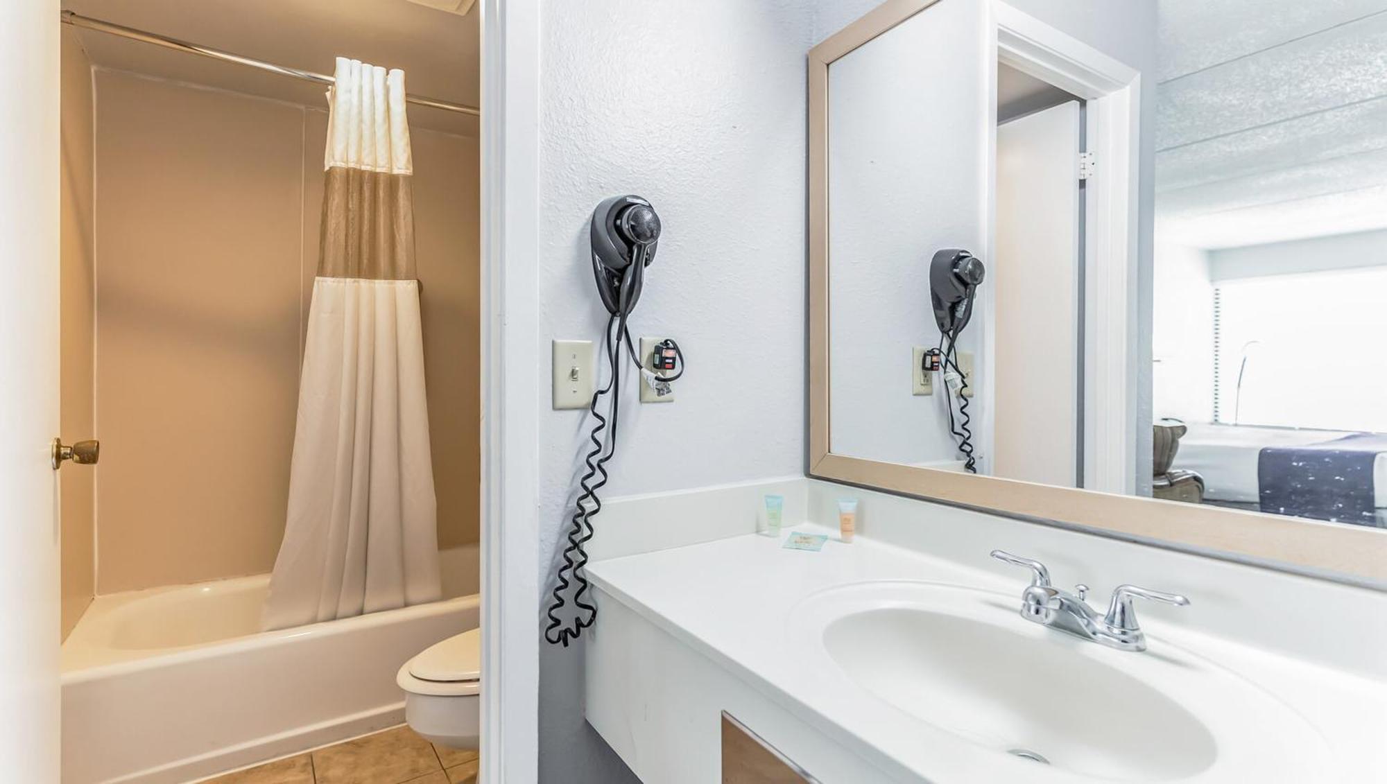 Home 1 Suites Extended Stay - Kissimmee Εξωτερικό φωτογραφία