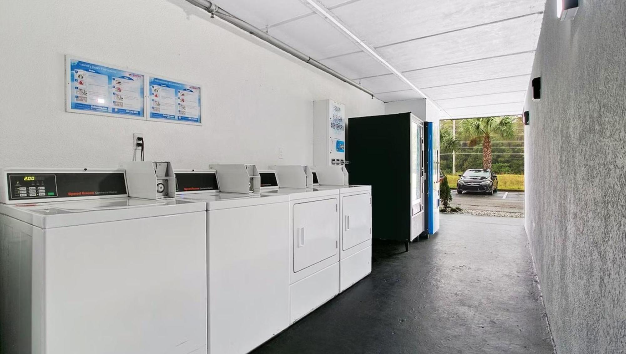 Home 1 Suites Extended Stay - Kissimmee Εξωτερικό φωτογραφία